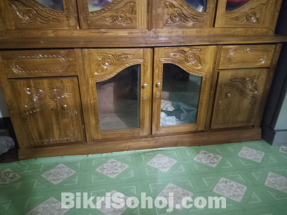 শোকেস